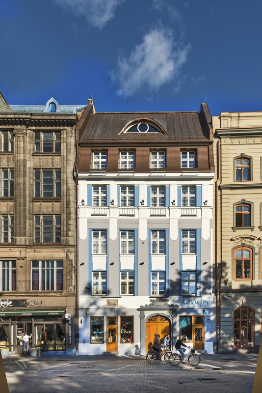 Facciata Hotel Le Chevalier, interior design di lusso a cura di Bertelè Mobili