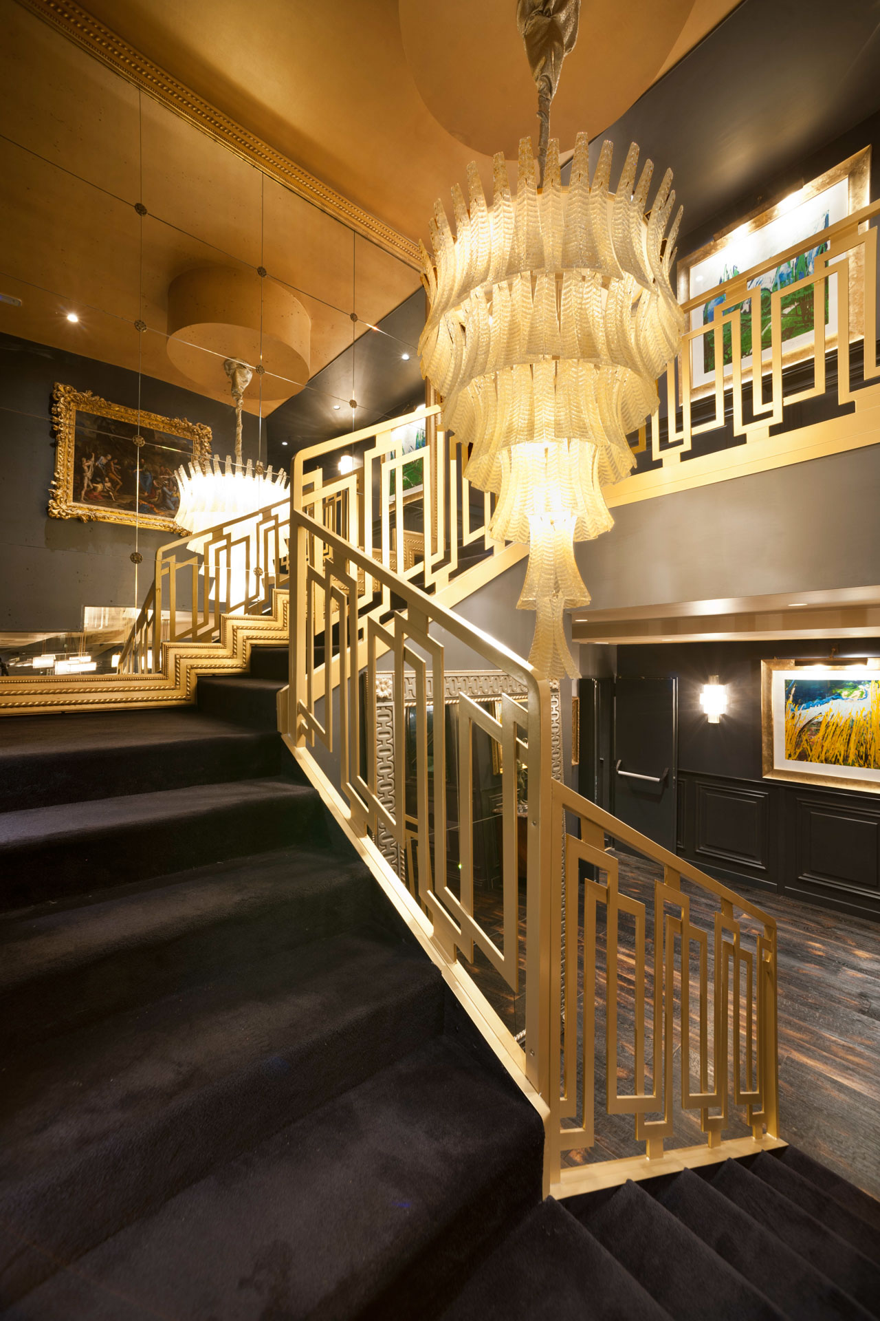 Scala hotel di lusso. Progetto di interior design di Bertelè Mobili